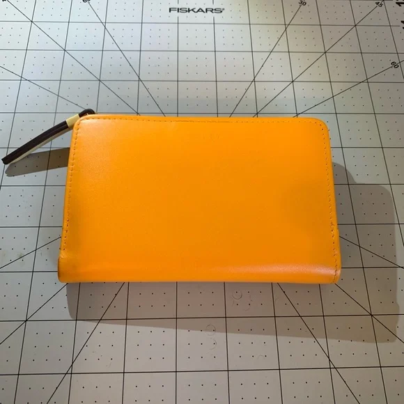 RADLEY LONDON Paws and enjoy the moment Wallet - Picture 8 of 11